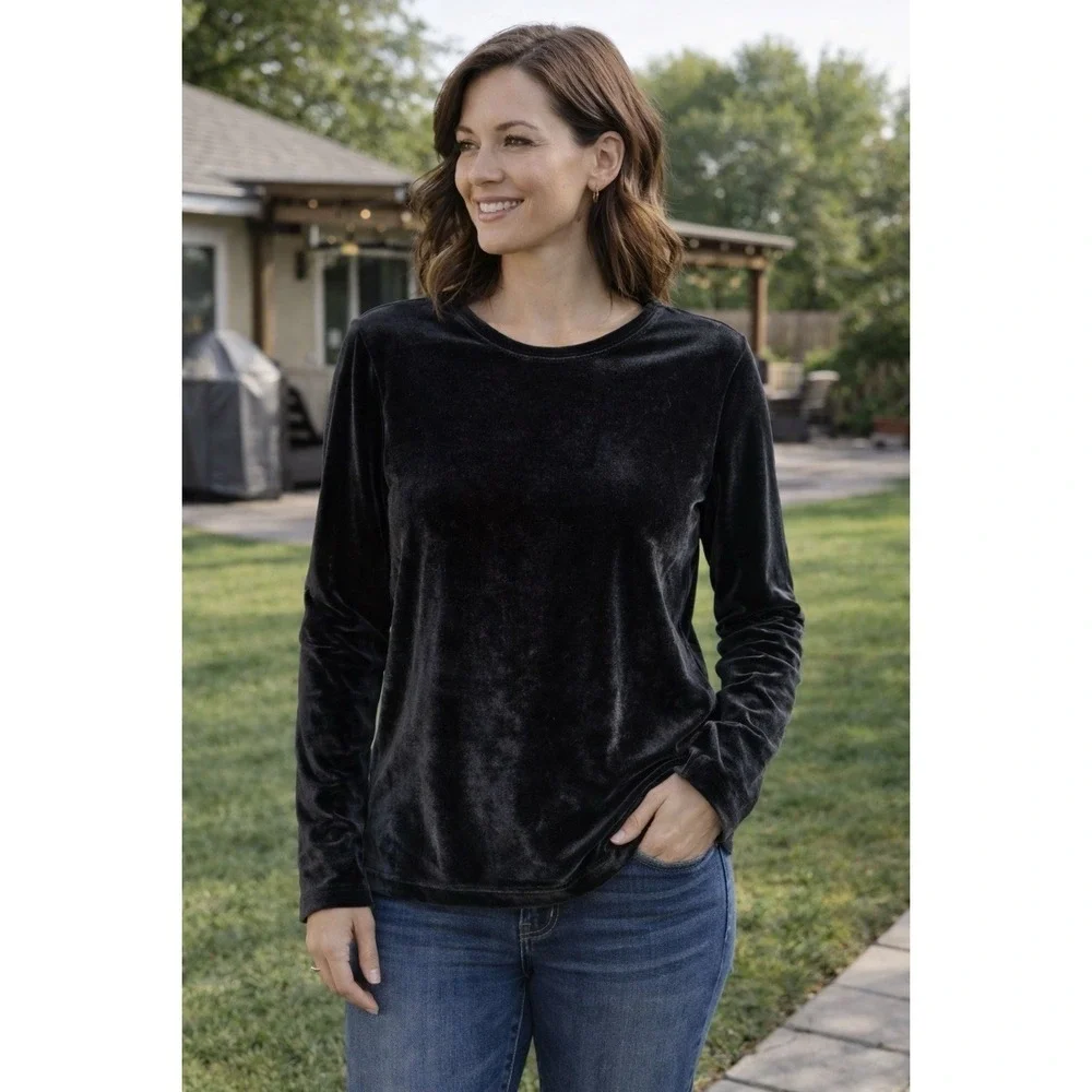 Worthington‎ Black Velvet Long Sleeve Top Crew Neck Blouse Made in USA Women